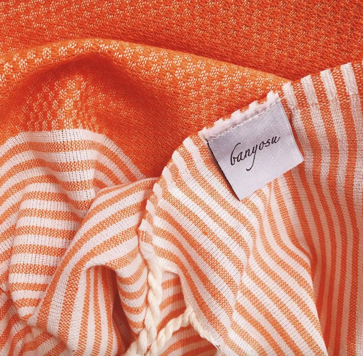 Etiquetas cosidas personalizadas — Impresas, tejidas y bordadas  